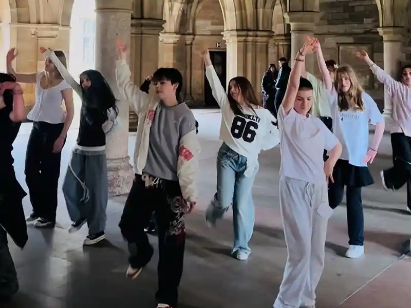 K-pop Random Play Dance