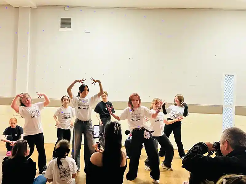 K-pop Random Play Dance
