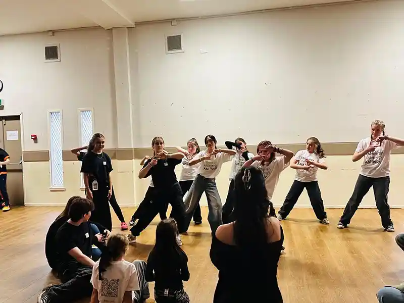 K-pop Random Play Dance
