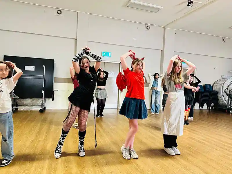 K-pop Random Play Dance